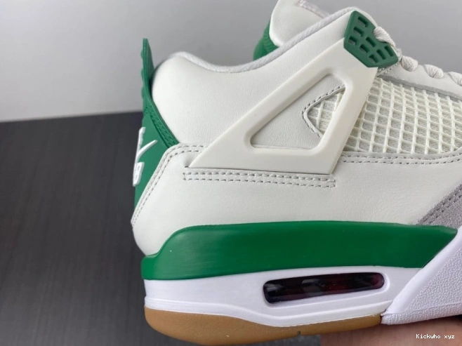 Green SB Nike Air Jordan Pine 4 x DR5415-103 0817